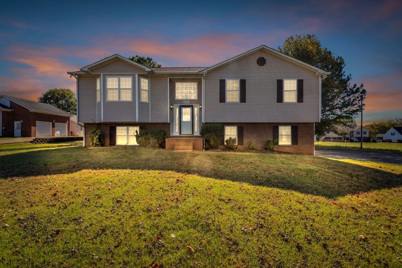 926 Cranford Hollow Rd, Columbia, TN 38401