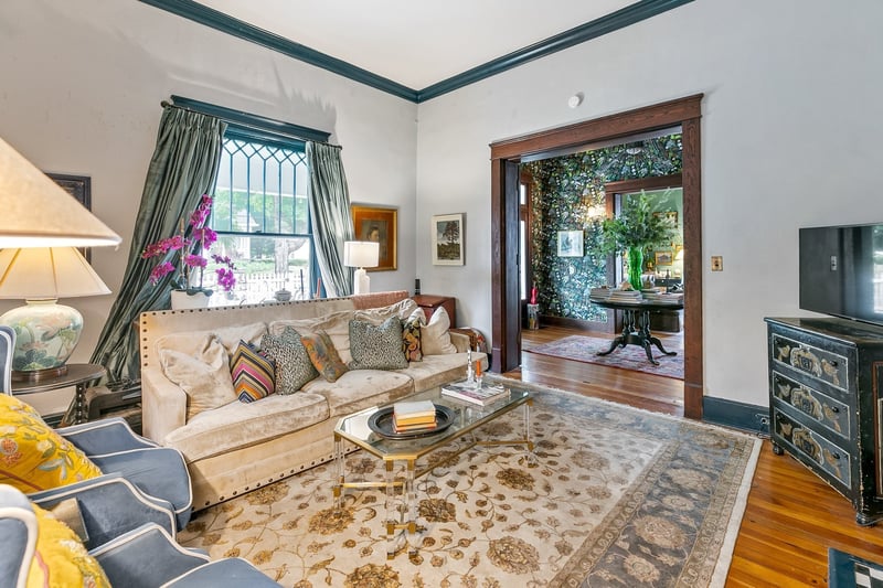 1115 S High St, Columbia, TN 38401