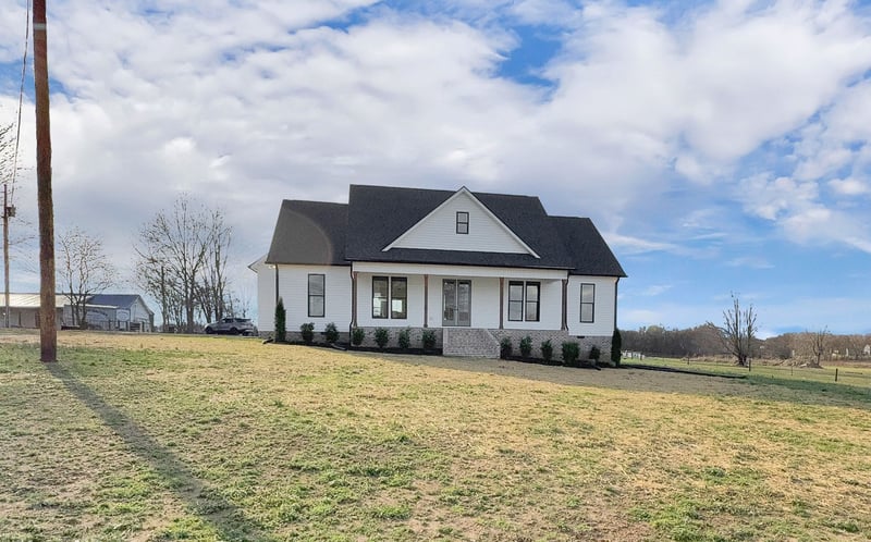 777 Rock Springs Rd, Castalian Springs, TN 37031