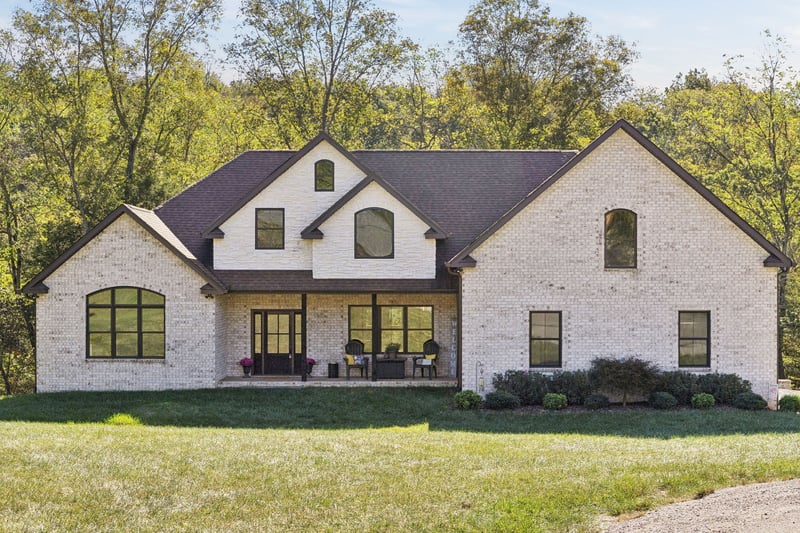 1365 Seymour Dr, Pleasant View, TN 37146