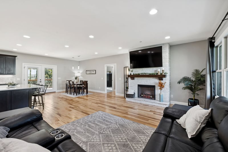 1365 Seymour Dr, Pleasant View, TN 37146