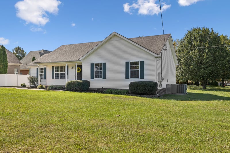 629 Brinkley Rd, Murfreesboro, TN 37128