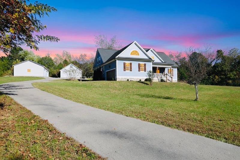 4804 Banner Adams Rd, College Grove, TN 37046