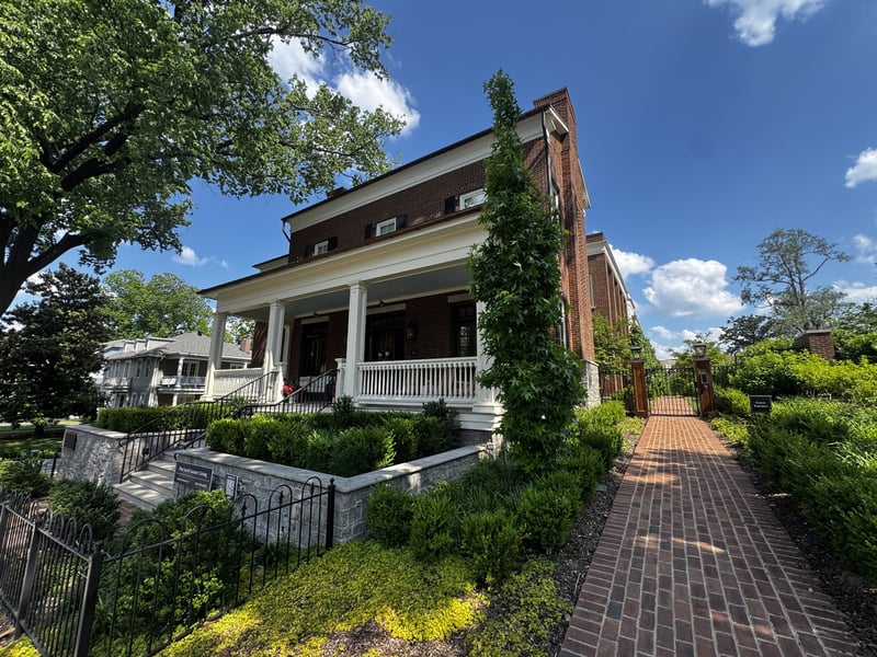 725 W Main St #101, Franklin, TN 37064