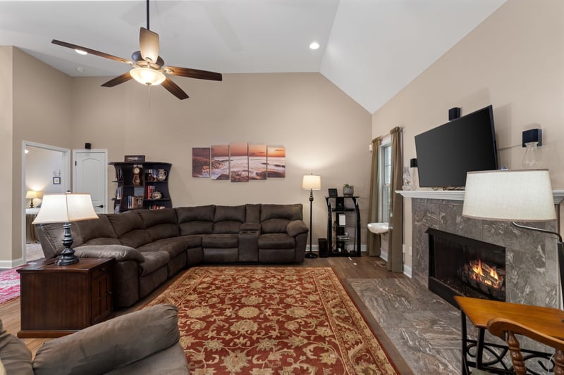 3006 Gracie Ann Dr, Greenbrier, TN 37073