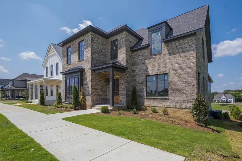 107 Cardiff Dr, Thompsons Station, TN 37179