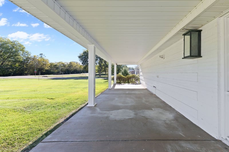 2910 Brookside Dr, Columbia, TN 38401