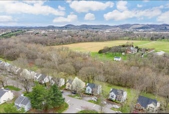 1251 Carriage Park Dr, Franklin, TN 37064