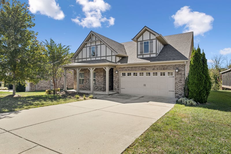 643 Fall Creek Cir, Goodlettsville, TN 37072