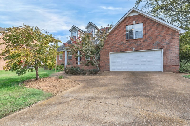 2812 Curacao Ln, Thompsons Station, TN 37179