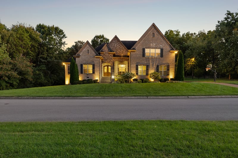 240 Laycrest Dr, Mount Juliet, TN 37122