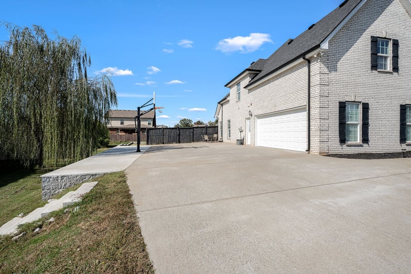 1117 Spring Creek Dr, Murfreesboro, TN 37129