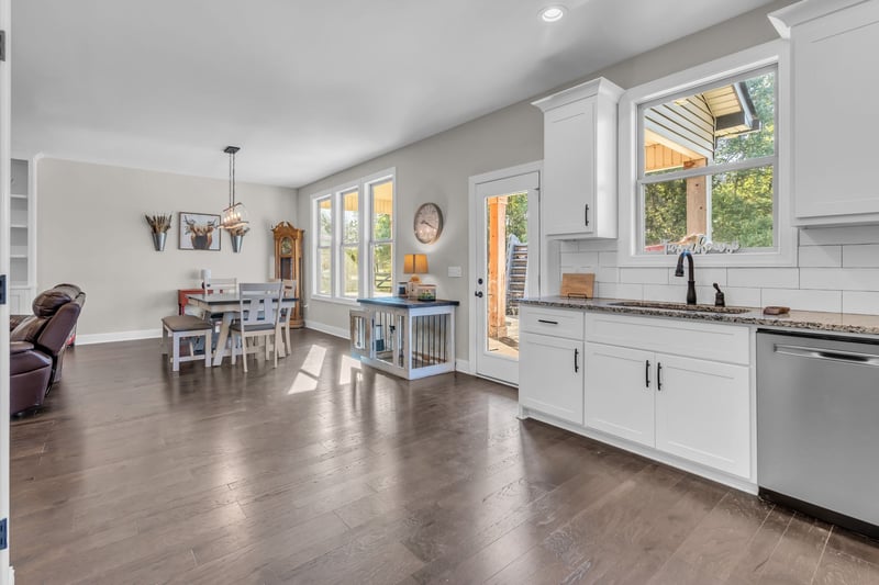 8919 Covington Rd, White House, TN 37188