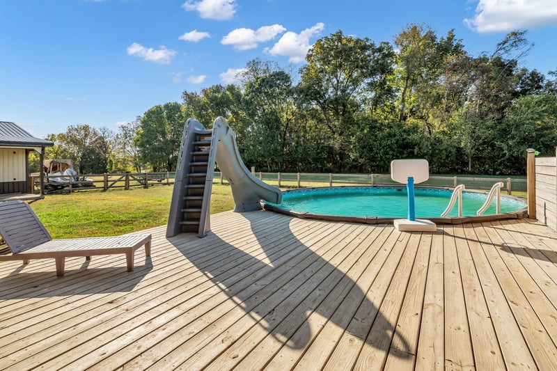 8919 Covington Rd, White House, TN 37188