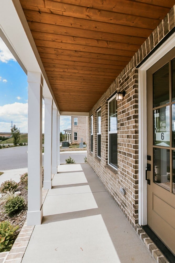 128 Nearwater Pl, Hendersonville, TN 37075