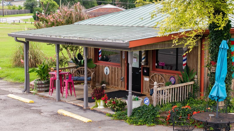 1308 Neelys Bend Rd, Madison, TN 37115