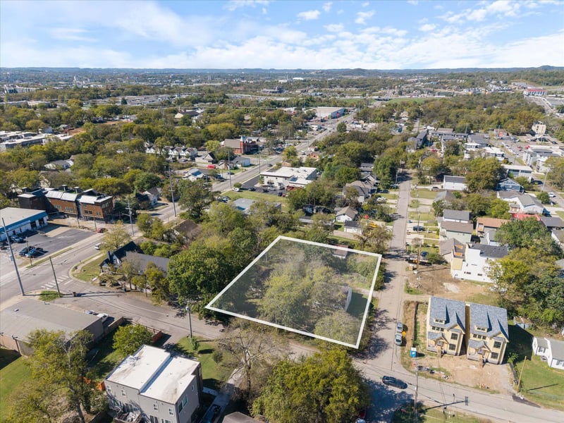 2006 Sultana Ave, Nashville, TN 37207