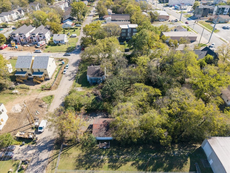 2006 Sultana Ave, Nashville, TN 37207