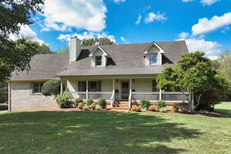 1007 Newmans Trl, Hendersonville, TN 37075