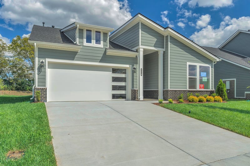 1318 Linn Cove Ct, Gallatin, TN 37066