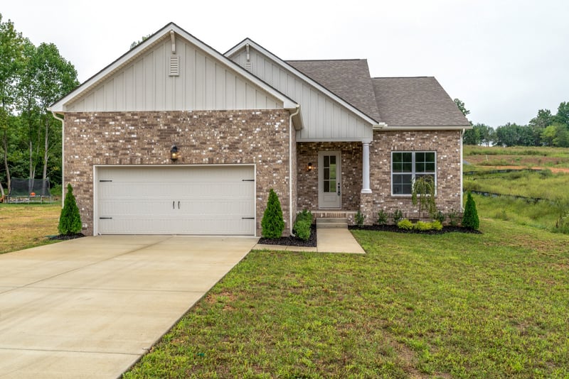 54 Hunters Ln, Springfield, TN 37172
