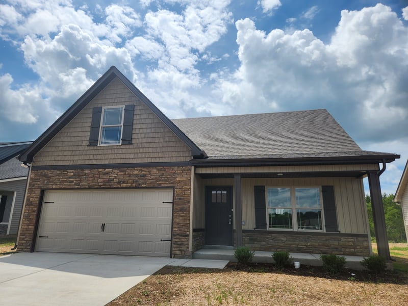 2921 Valley Farms Dr, Christiana, TN 37037