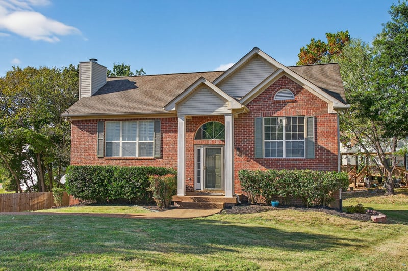 106 Hampton Ct, Hendersonville, TN 37075