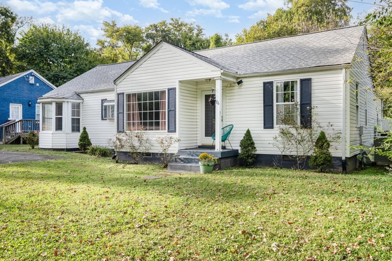 76 E Thompson Ln, Nashville, TN 37211
