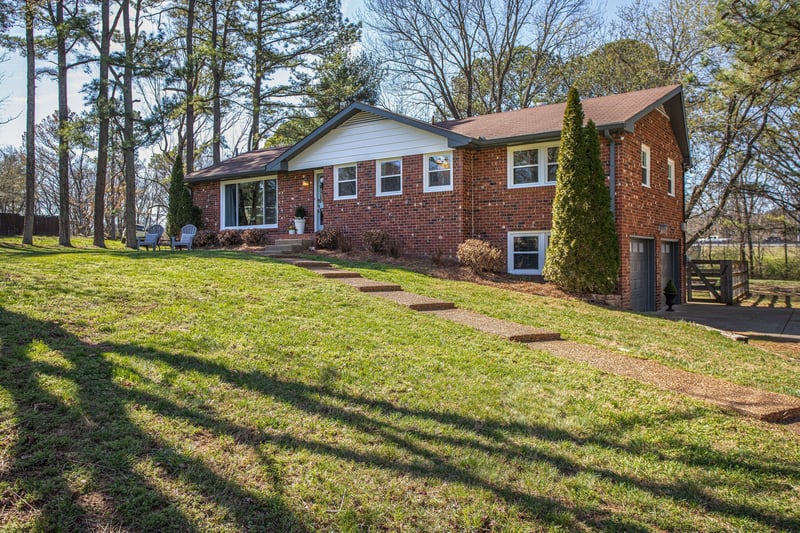 1329 Lipscomb Dr, Brentwood, TN 37027