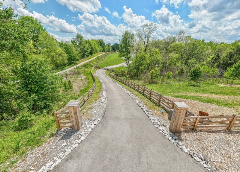 6615 Herbert Shannon Rd, Springfield, TN 37172