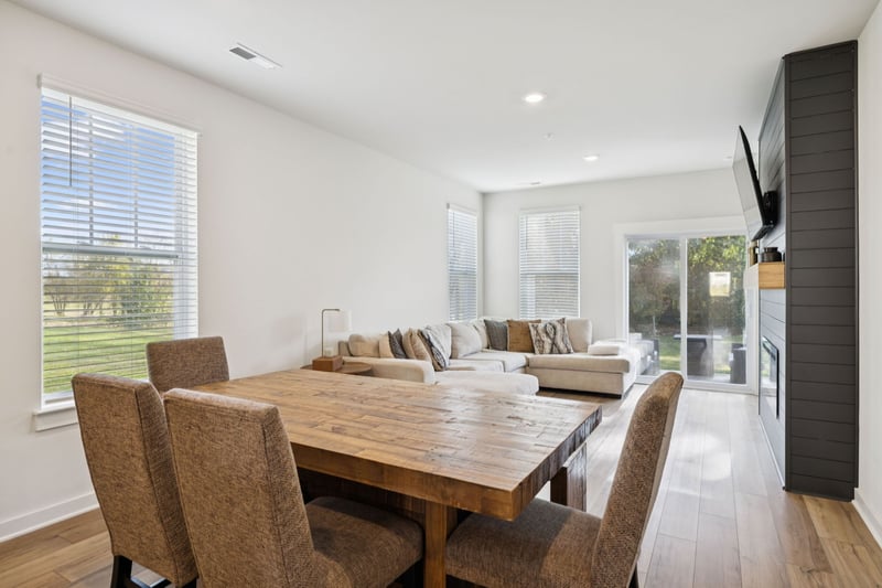 647 Birdie Dr, Spring Hill, TN 37174