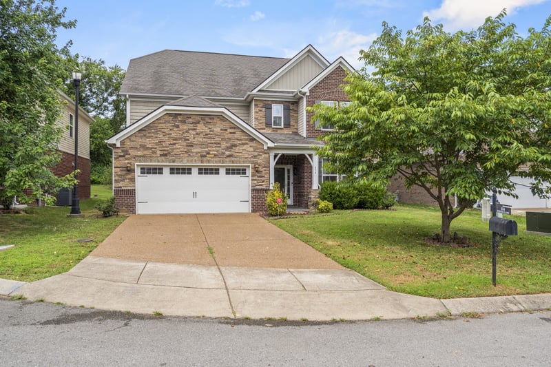 654 Foster Ln, Mount Juliet, TN 37122