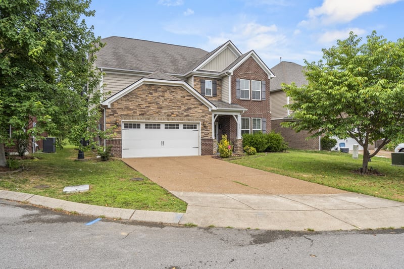 654 Foster Ln, Mount Juliet, TN 37122