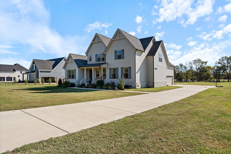 2070 Hamilton Chambers Rd, Lebanon, TN 37087