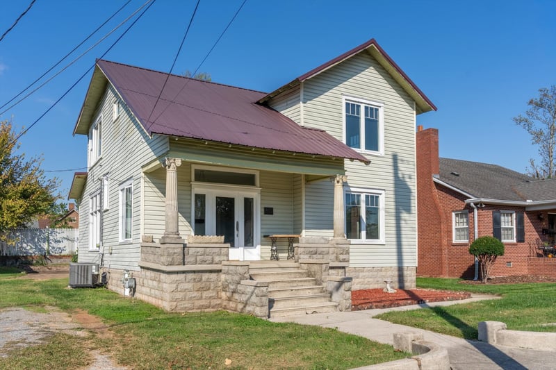 409 N Oak St, Springfield, TN 37172