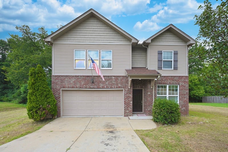 1011 Carriage Trl, Mount Juliet, TN 37122