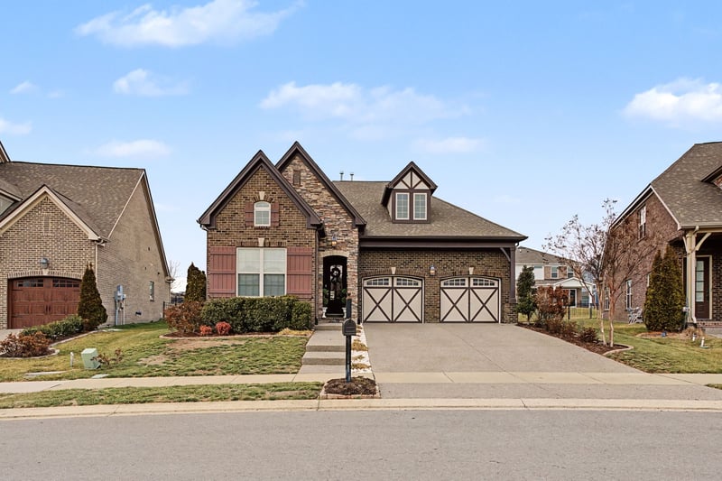 557 Lingering Way, Hendersonville, TN 37075