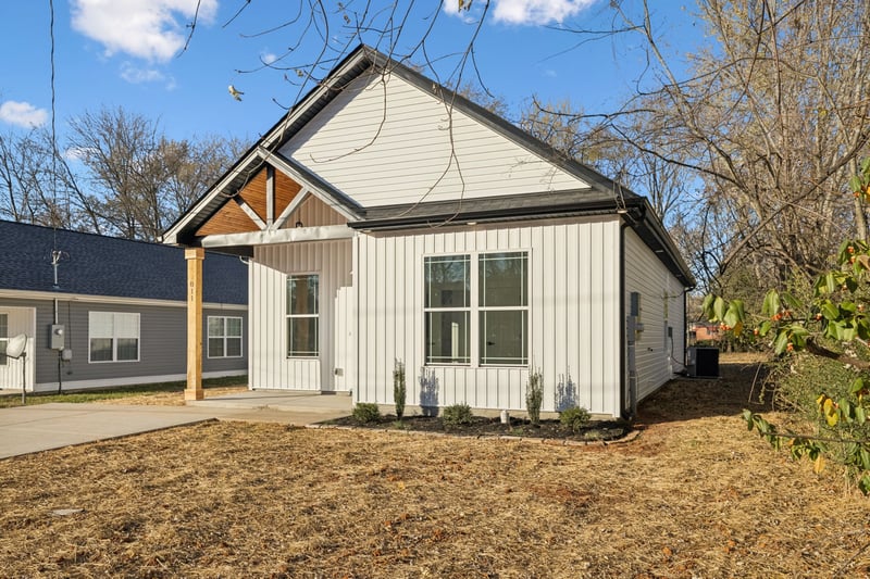 811 19th Ave, Springfield, TN 37172