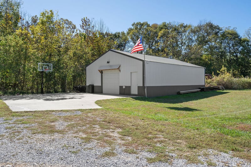 1833 Preacher Holt Rd, Mount Pleasant, TN 38474
