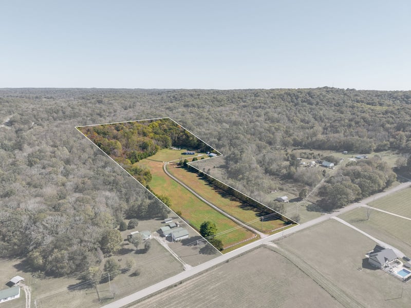 1833 Preacher Holt Rd, Mount Pleasant, TN 38474
