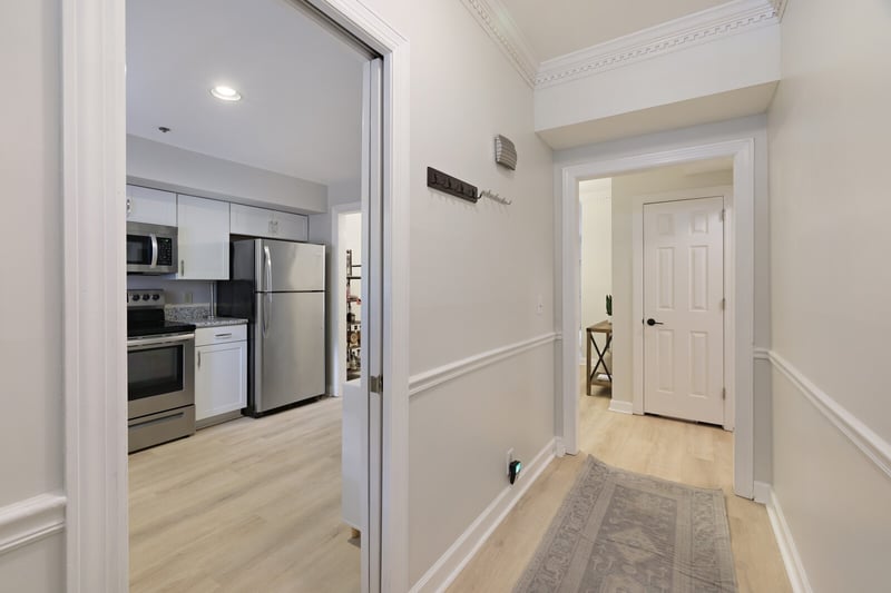 201 Rose Hall, Nashville, TN 37212