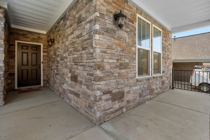 1988 Stonewater Dr, Hermitage, TN 37076