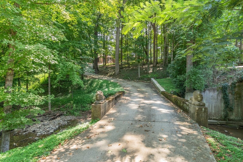 711 Hill Rd, Brentwood, TN 37027