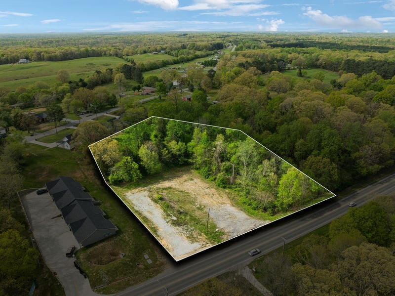 4142 Highway 70 , White Bluff, TN 37187