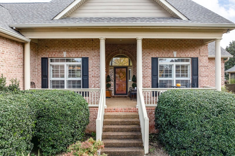 2754 Jutes Dr, Thompsons Station, TN 37179