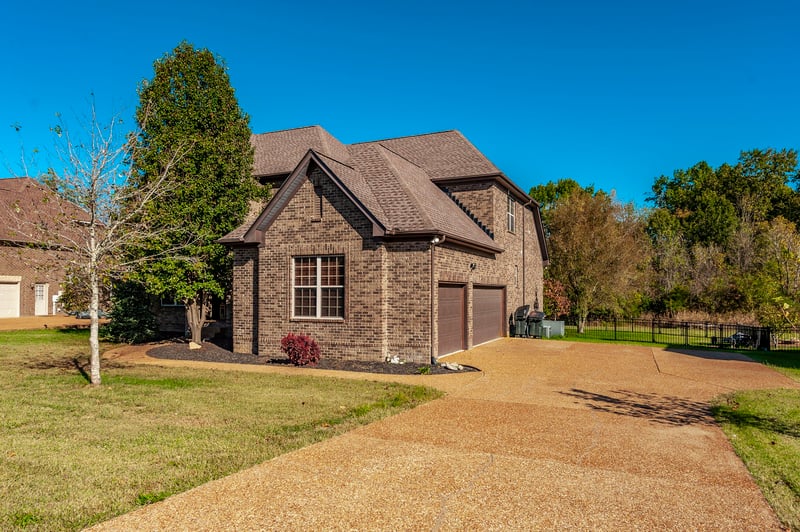 354 Crooked Creek Ln, Hendersonville, TN 37075