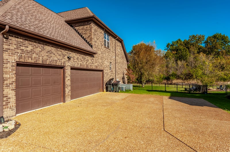 354 Crooked Creek Ln, Hendersonville, TN 37075