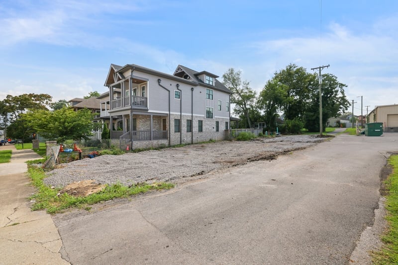 1025 10th Ave N, Nashville, TN 37208