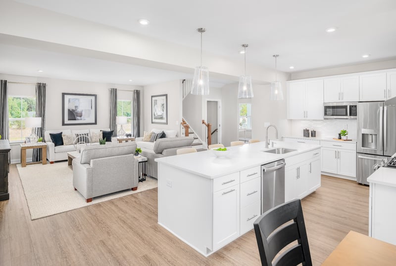 1818 Oak Dr, Murfreesboro, TN 37128