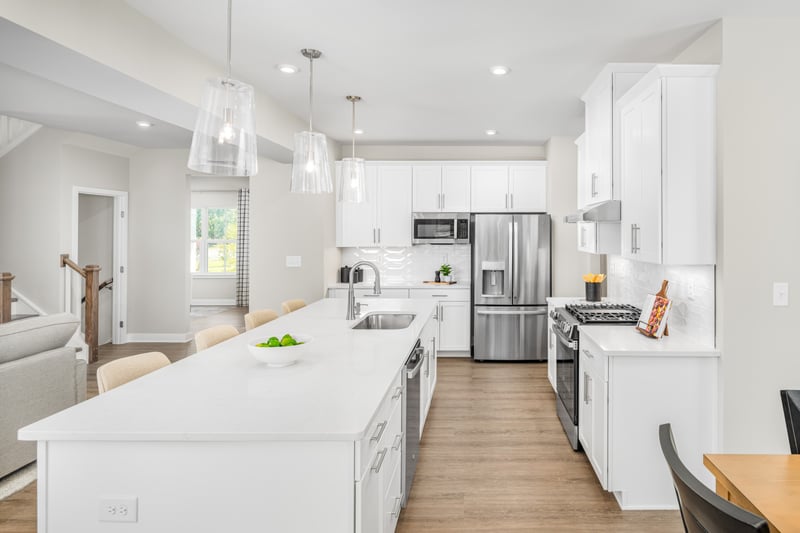 1818 Oak Dr, Murfreesboro, TN 37128